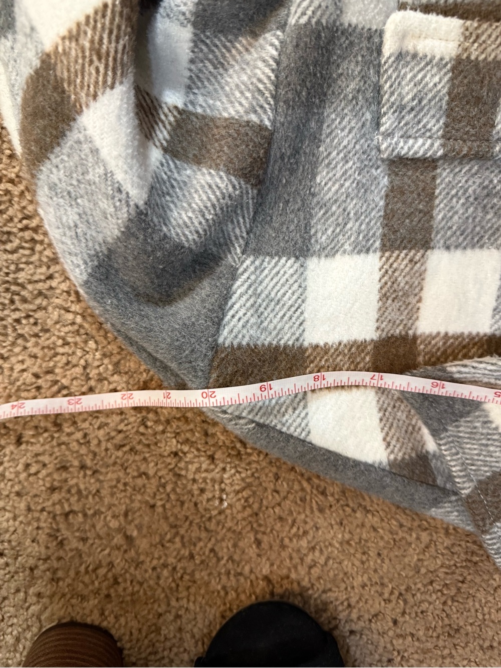 Shacket - Picture 3 of 4